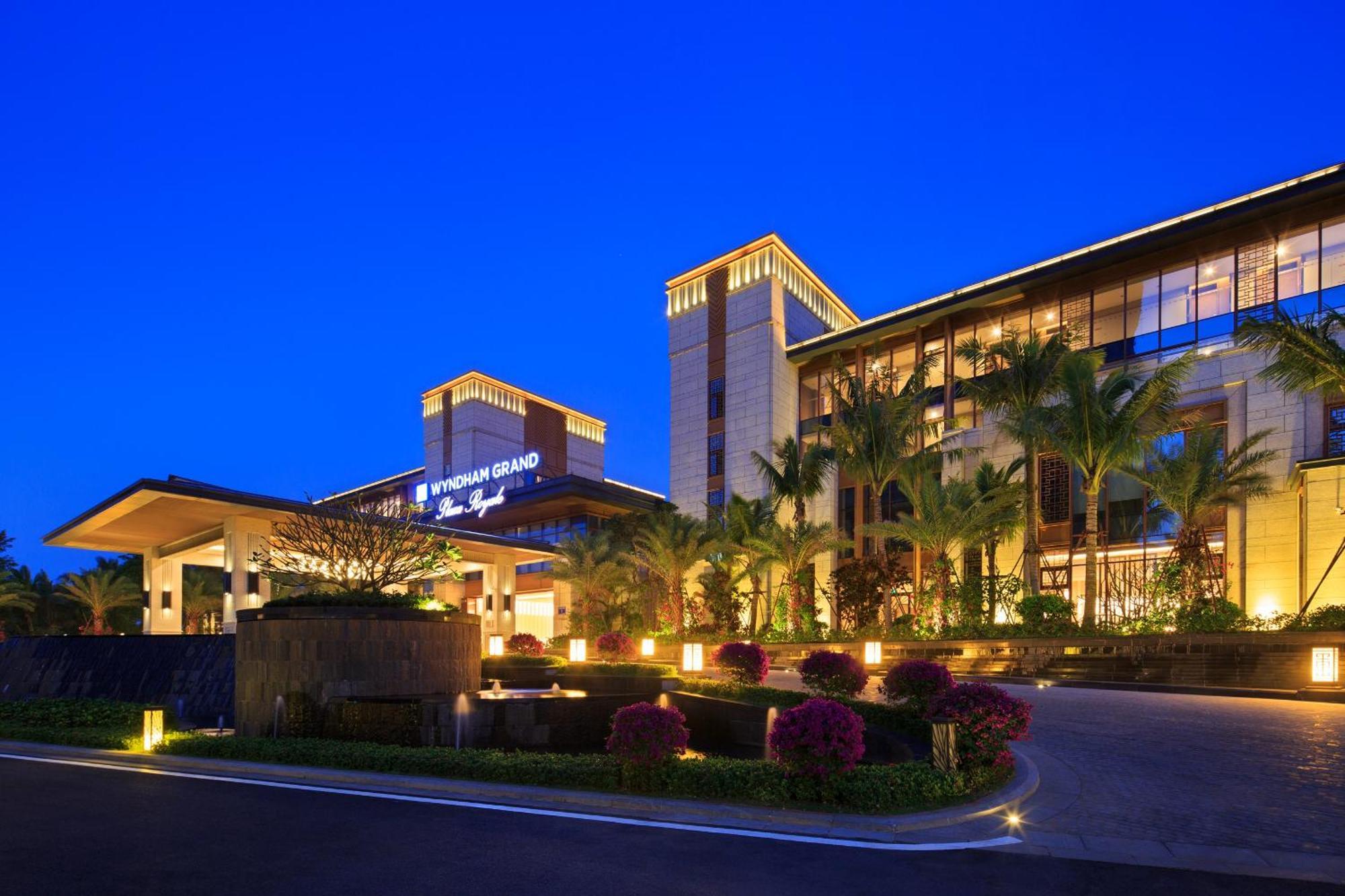 Wyndham Grand Plaza Royale Wenchang Exterior foto